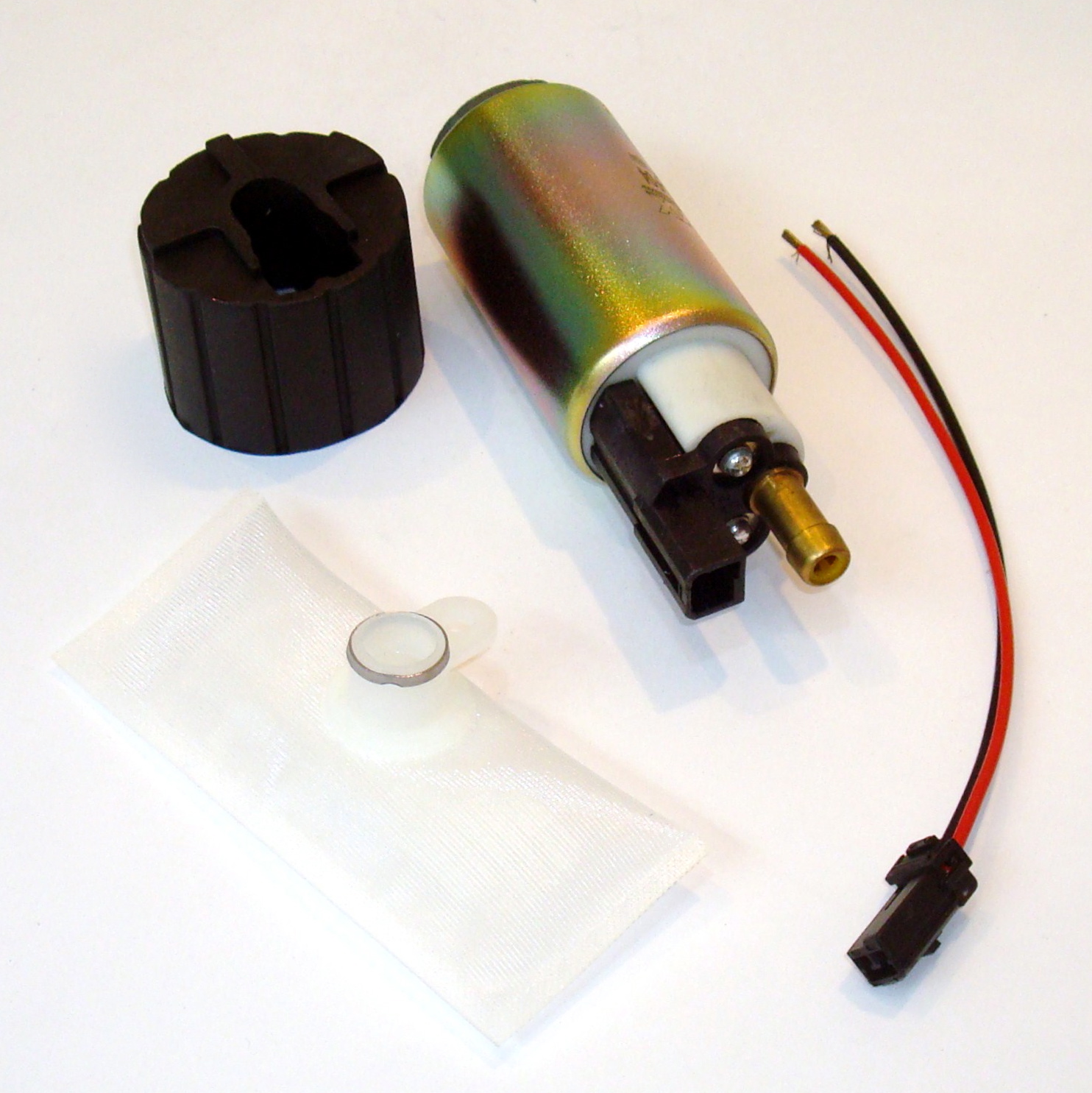 BG-F04REPUESTO BOMBA DE GASOLINA ELECTRICAFORD KA 1.6 LITROS, FIESTA 1.3 LITROS 4 CILINDROS (01-05) CONTOUR / MYSTIQUE 2.0 LITROS 4 CILINDROS (98-00) EXPLORER, FORD PICK-UP LOBO F150 / F250 / F350, 4.2, 4.6, 4.9, 5.0, 5.4, 5.8, LITROS 6 CILINDROS, 8 CILINDROS (99-04) GRAND MARQUIS 4.6 LITROS 8 CILINDROS (93-01) COUGAR 2.0, 2.5, 4.0 LITROS, 4, 6 CILINDROS (99) MOUNTAINEER 4.0, 5.0 LITROS 6 CILINDROS Y 8 CILINDROS (98-99) VILLAGER 3.3 LITROS 6 CILINDROS (99-01) QUEST 3.3 LITROS 6 CILINDROS (99-02) SIN BOTE (ANCHO EN LA PUNTA)MTR552157K / MP380306G / KEM 269-E / P-2157K / E2157PK / P74172 / CIOSA 05043 / BG-F04 / EGNF0242 / XL3U9350-A / CARTER P74172 - Imagen 2